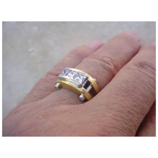 Outstanding Diamond Designer Ring, 18K Gold, Platinum.