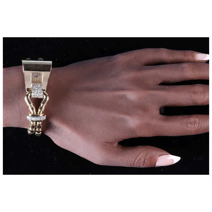 A Timeless Whisper: Boucheron's Iconic Fan Watch