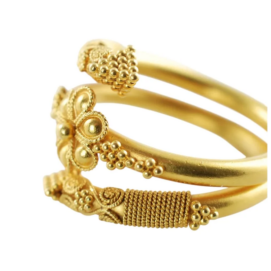 Vintage 22K Yellow Gold Byzantine Rosette Coil Ring with Granulation and Wire Wrapped Detail