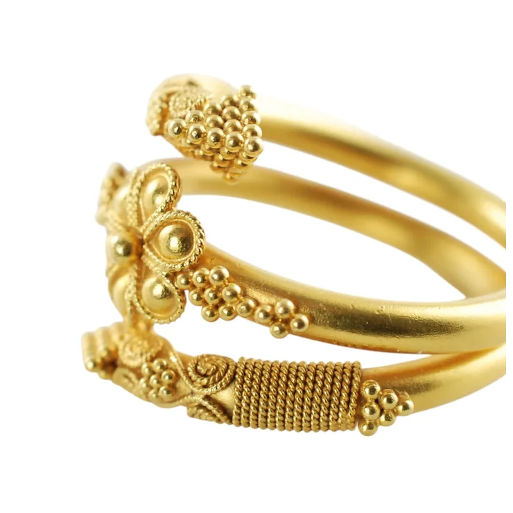 Vintage 22K Yellow Gold Byzantine Rosette Coil Ring with Granulation and Wire Wrapped Detail